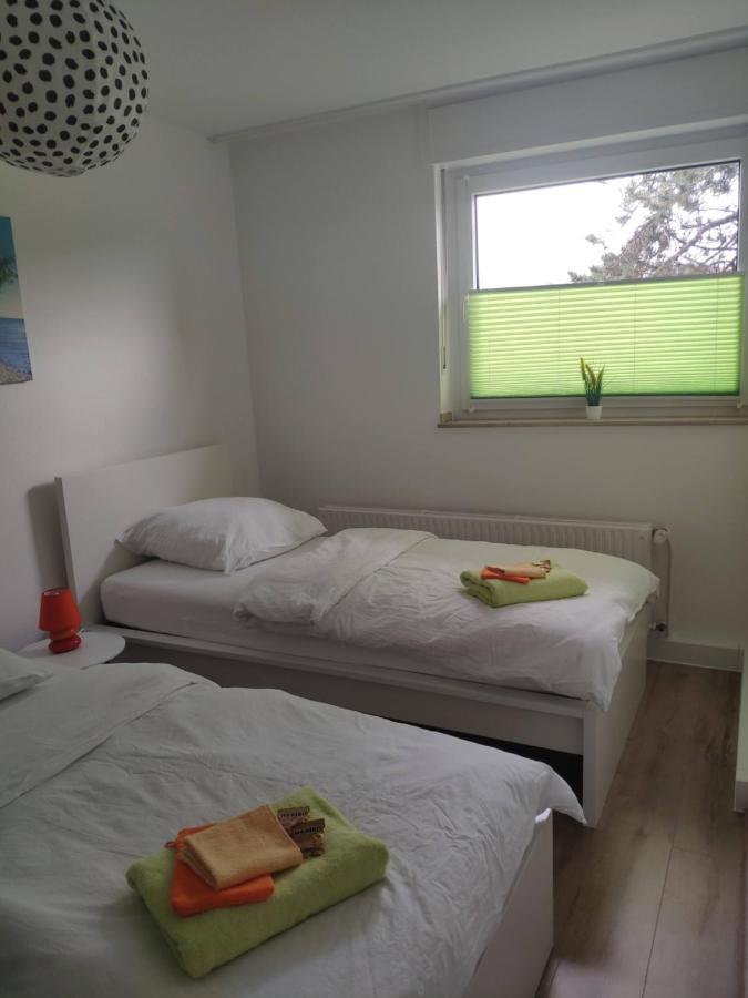 Gemuetliche Wohnung "Charly" Zum Wohlfuehlen Zu Allem Gut Angebunden Paderborn Exterior photo